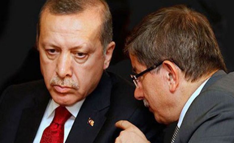 Ve Davutoğlu Erdoğan’a istifasını sundu
