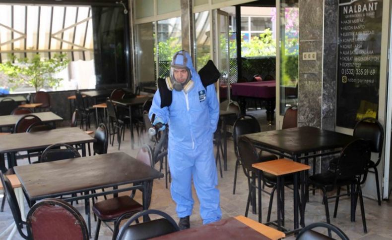 Karabağlar’da kahvehaneler ve sürücü kursları dezenfekte ediliyor