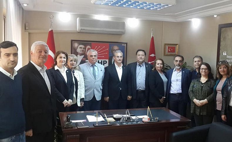 Karşıyaka'da 'Yıldırım' buluşma: Atıldığı partisine başkan olarak geldi