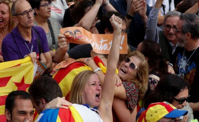 Katalonya'nın bağımsızlık ilanına İspanya'dan jet hamle