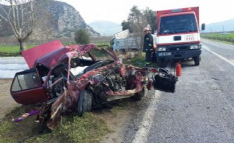 İzmir'de kazada ölen sürücünün eşi de yaşamını yitirdi