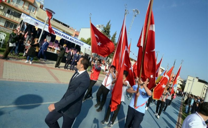 Kemalpaşa'da Cumhuriyet coşkusu