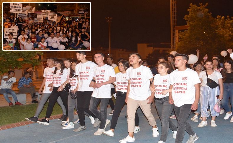 Kemalpaşa'da gençler ayakta