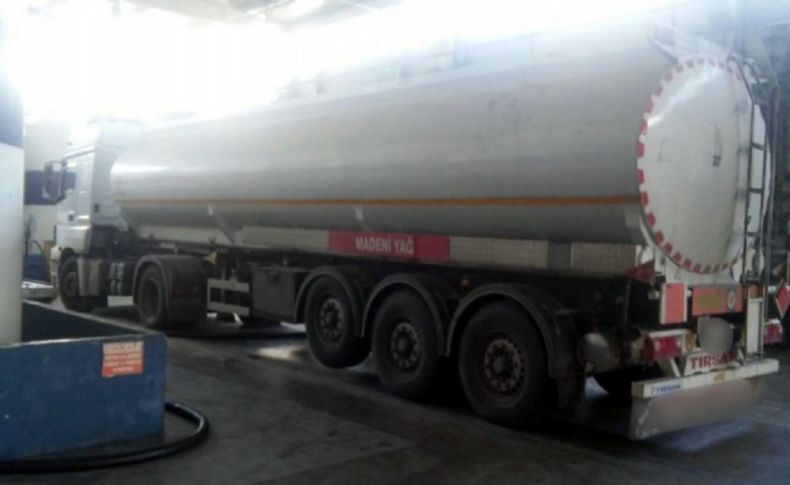 İzmir'de fabrikaya baskın: 61 bin litre kaçak yakıt