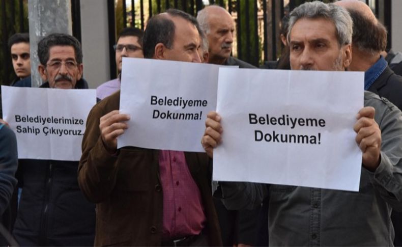 Kışanak'ın gözaltına alınmasına İzmir'den tepki