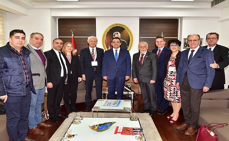 Kızılhaç'tan Başkan Atila'ya ziyaret