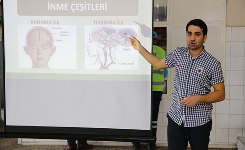 Konak'ta öğrencilerden işçilere sağlık dersi