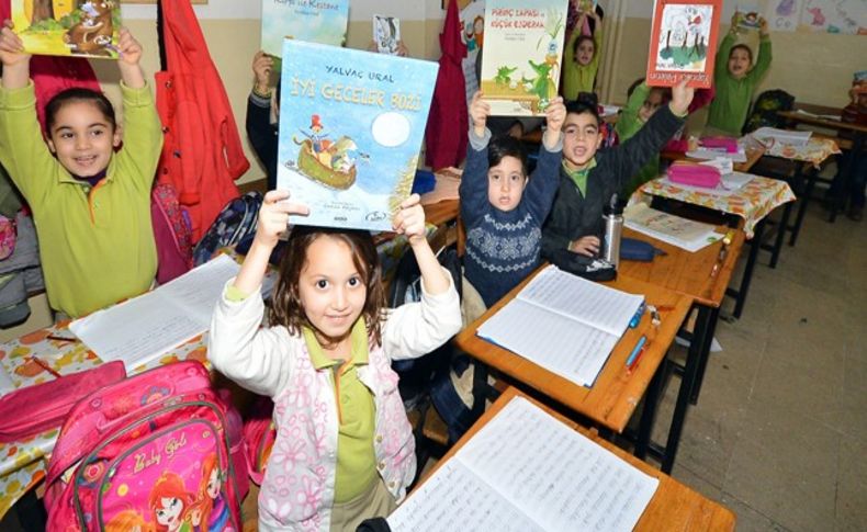 Büyükşehir'den çocuklara kitap