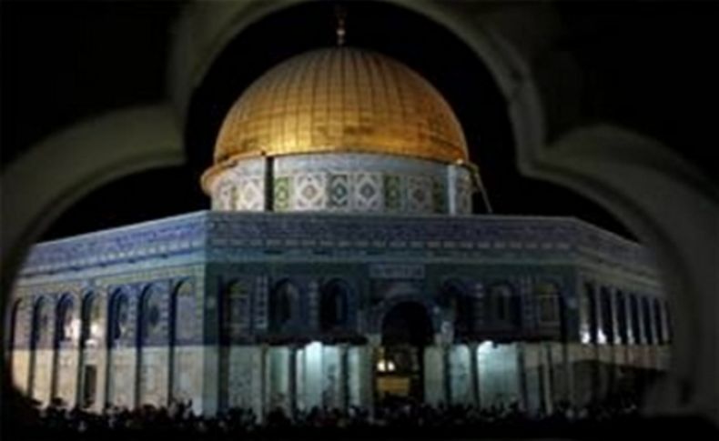 Kudüs'te camiye ve Osmanlı mirasına saldırı