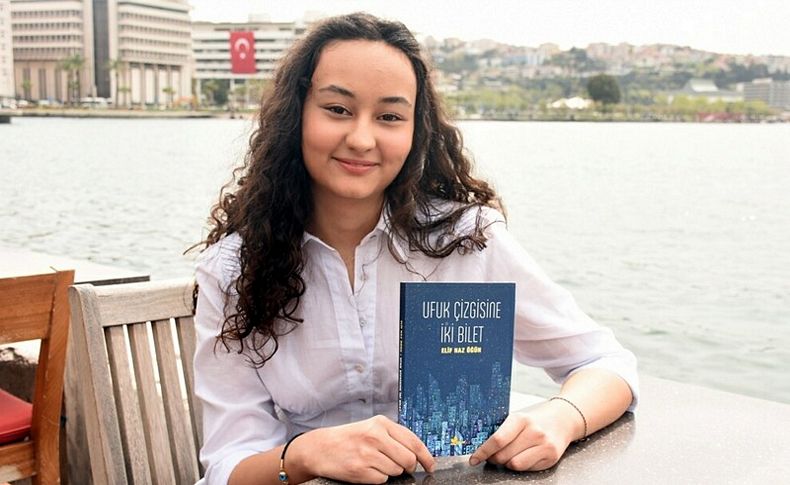 Liseli Elif Naz'ın romanı yayımlandı