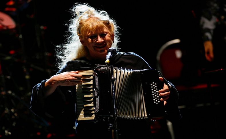 Loreena McKennitt İzmir'de konser verdi