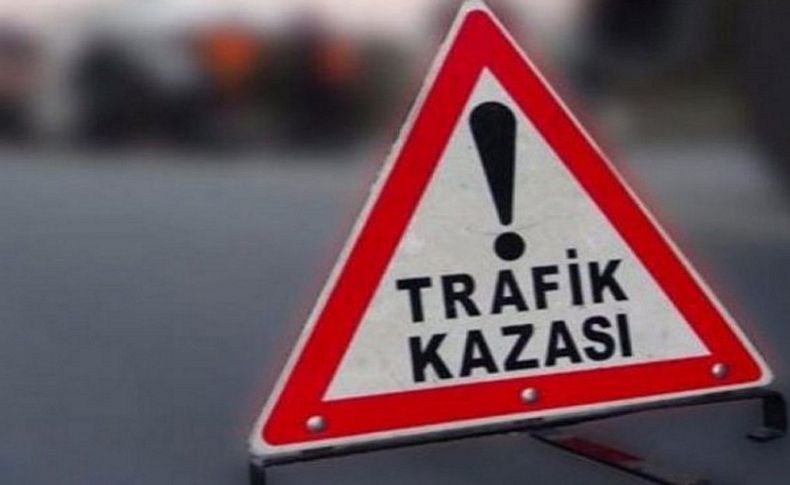 Manisa-İzmir yolunda iki vekil kaza geçirdi