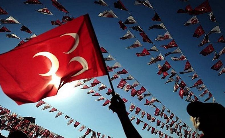 MHP İzmir'de 'Yıldırım' kavga