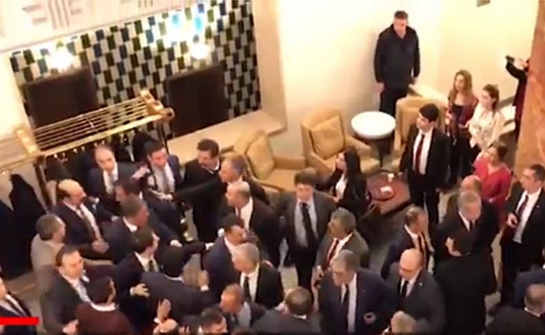 MHP'liler Meclis kulisinde sıkıştırdı, büyük kavga çıktı