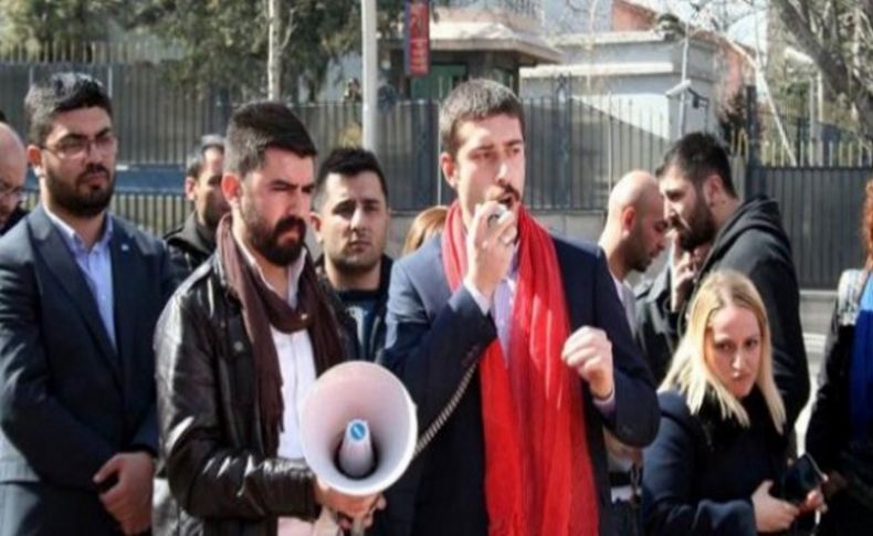 CHP İzmir'de 'Gençlik' revizyonu! Başkan istifa etti, yönetim değişti!