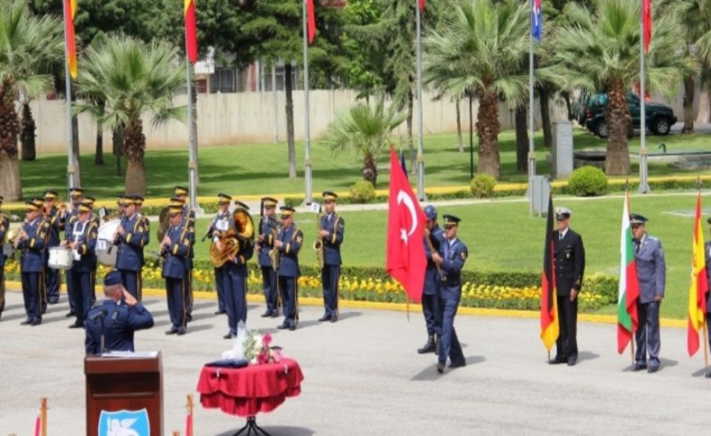 NATO İzmir Müttefik Hava Komutanlığı törenle kapandı