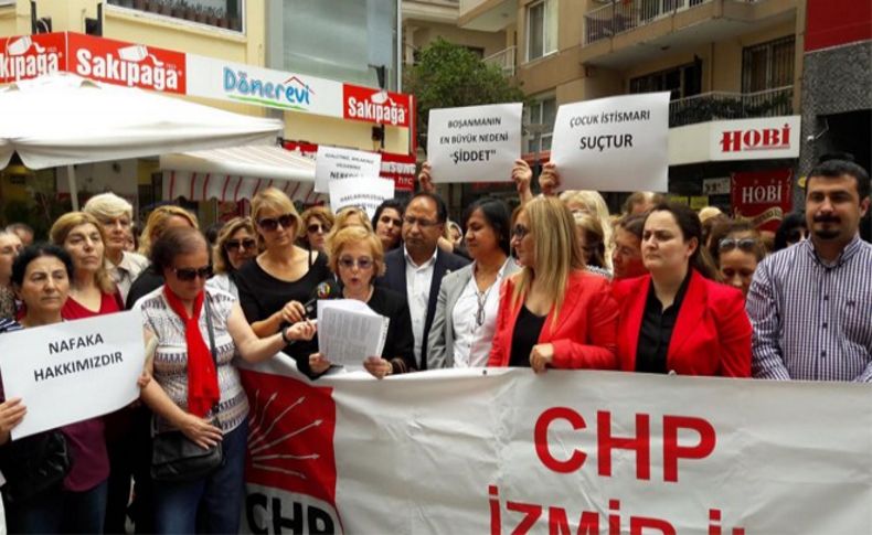 CHP İzmir'de o rapora kadınlardan tepki