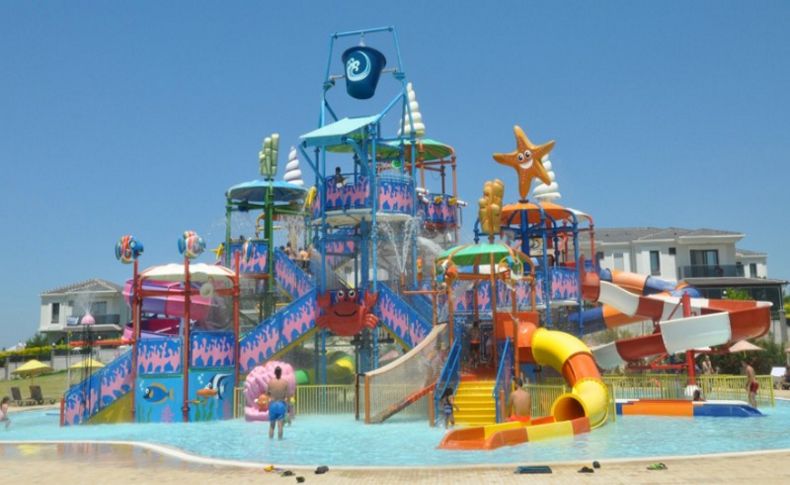 Oasis Aquapark’ta güvenli eğlence