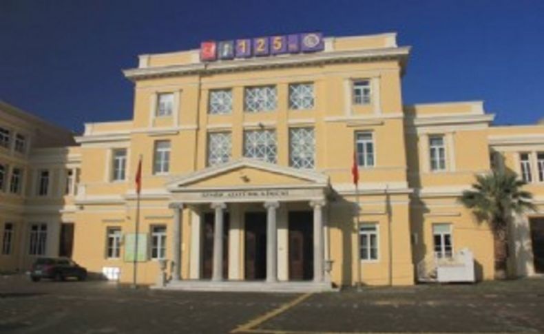 İzmir'in tarihi okulları kiralanacak mı'