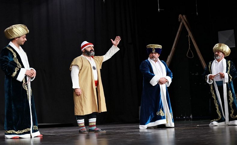 Pir Sultan Abdal Güzelbahçe'de sahnelendi