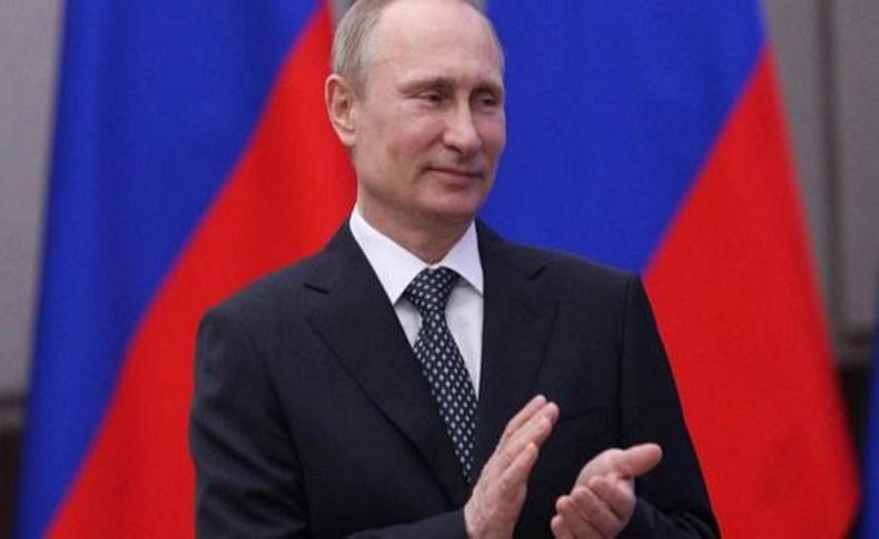 Putin: S-400 anlaşmasını hayata geçirmek önceliğimiz