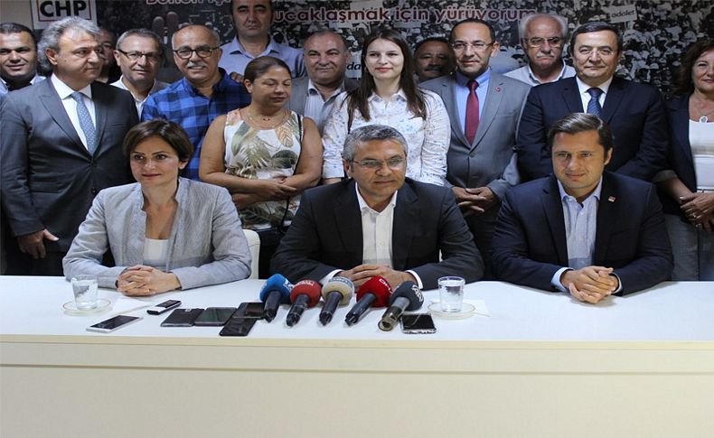 Salıcı ve Kaftancıoğlu CHP İzmir İl Başkanlığını ziyaret etti