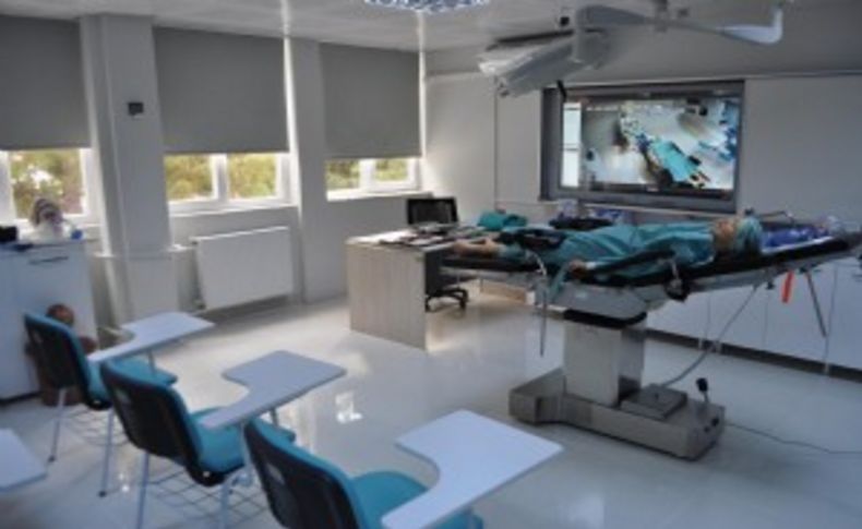 Türliye'de bir ilk İzmir'e sanal hastane