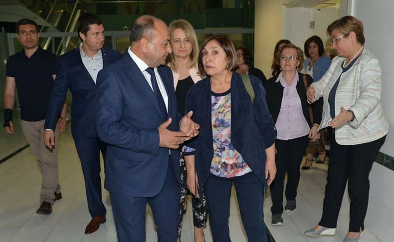 Selvi Kılıçdaroğlu Anneler Günü'nde Çiğli'de; Acılı anneleri ziyaret edecek