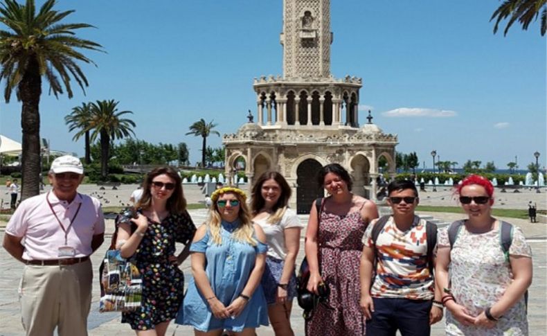 İngiliz sosyal medya yazarları İzmir'e hayran kaldı