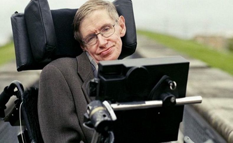 Stephen Hawking için İzmir'de helva ve dondurma dağıtıldı