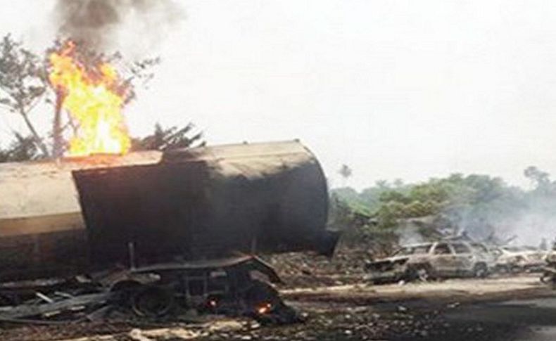 Tanker patladı: 50 ölü
