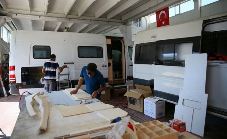 Tatilcilerin yeni gözdesi karavanda, üreticiler talebe yetişemiyor
