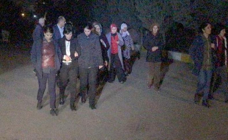 Teröristin cenazesine HDP'li vekiller de katıldı