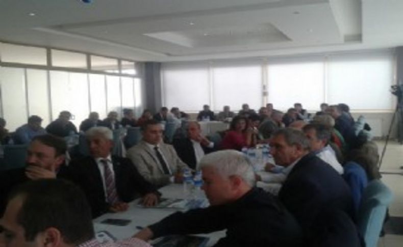 CHP İzmir'de ilçe başkanları Menemen'de toplandı: Gündem disiplin!