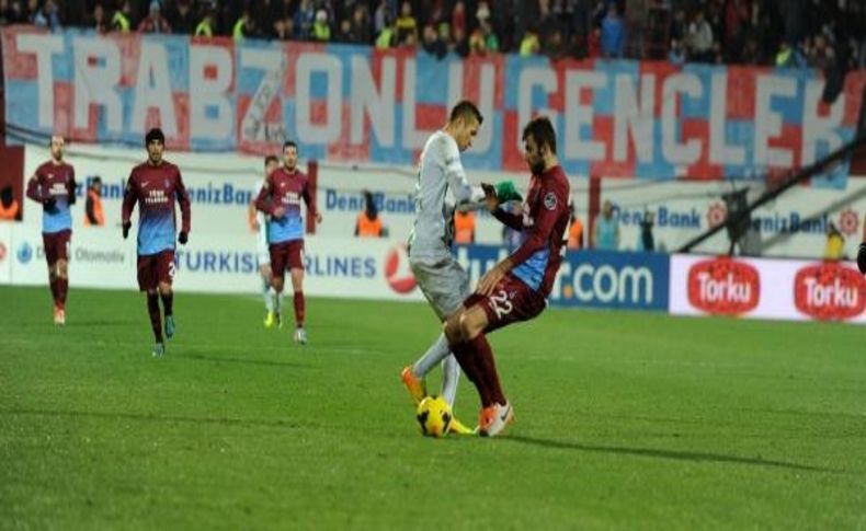 Trabzonspor-Bursaspor Maçi Ek Fotoğraflari