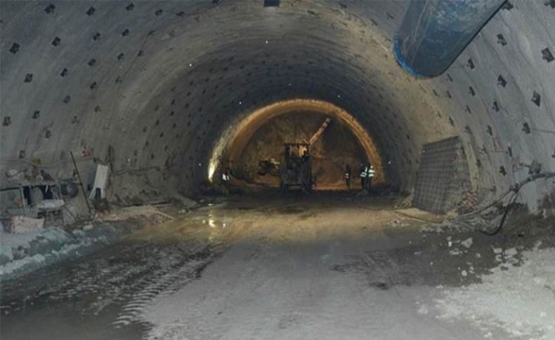 Tünel inşaatında çalışan işçi feci şekilde öldü