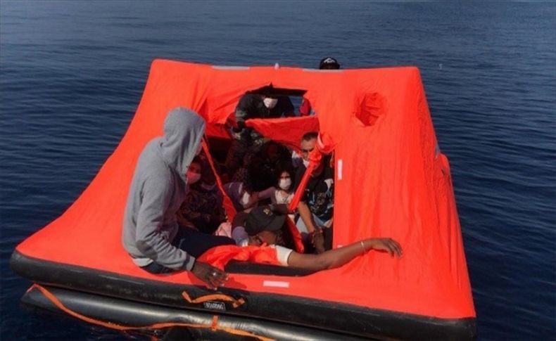 Türk kara sularına geri itilen 67 sığınmacı kurtarıldı