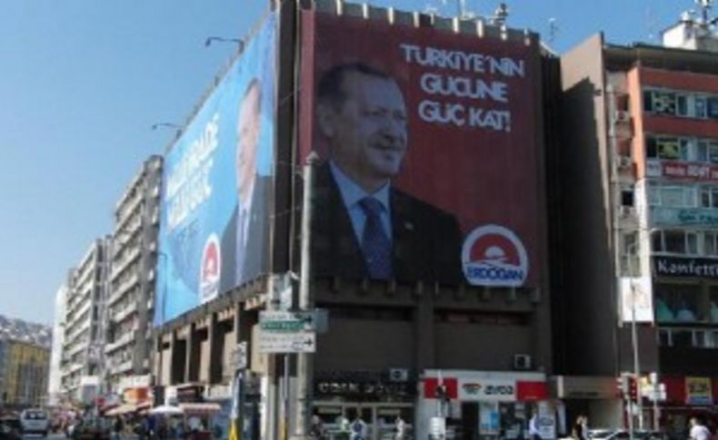 Erdoğan için hanlar giydiriliyor