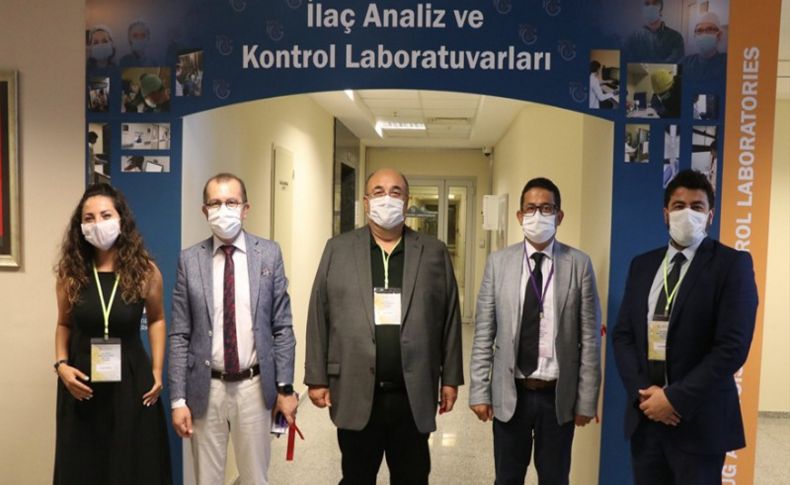 Türkiye'nin ilk ilaç analiz laboratuvarı İzmir'de açıldı