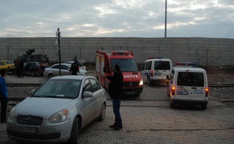 Türkiye Sinirinda Carablus'daki Patlamada Çok Sayida Suriyeli Yaralandi (2)