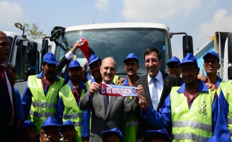 Türkiye’nin Mısır’a verdiği 150 çöp kamyonu törenle teslim edildi