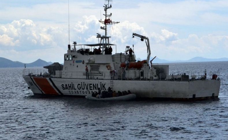 Yunan'ın ölüme ittiği 45 kaçağı Sahil Güvenlik kurtardı