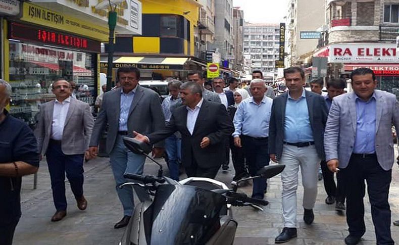 Zeybekci'den MHP İzmir İl Başkanlığı'na sürpriz ziyaret