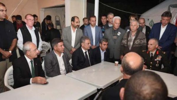 Kılıçdaroğlu'ndan Yarbay'ın ailesine ziyaret