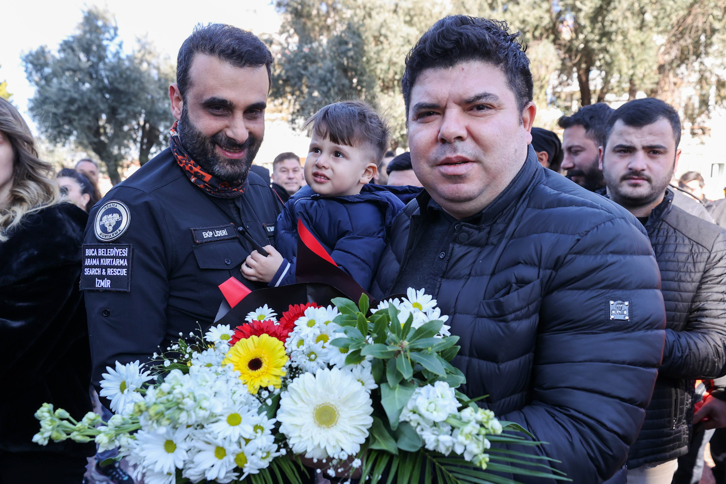 Buca’nın kahramanları evlerine döndü