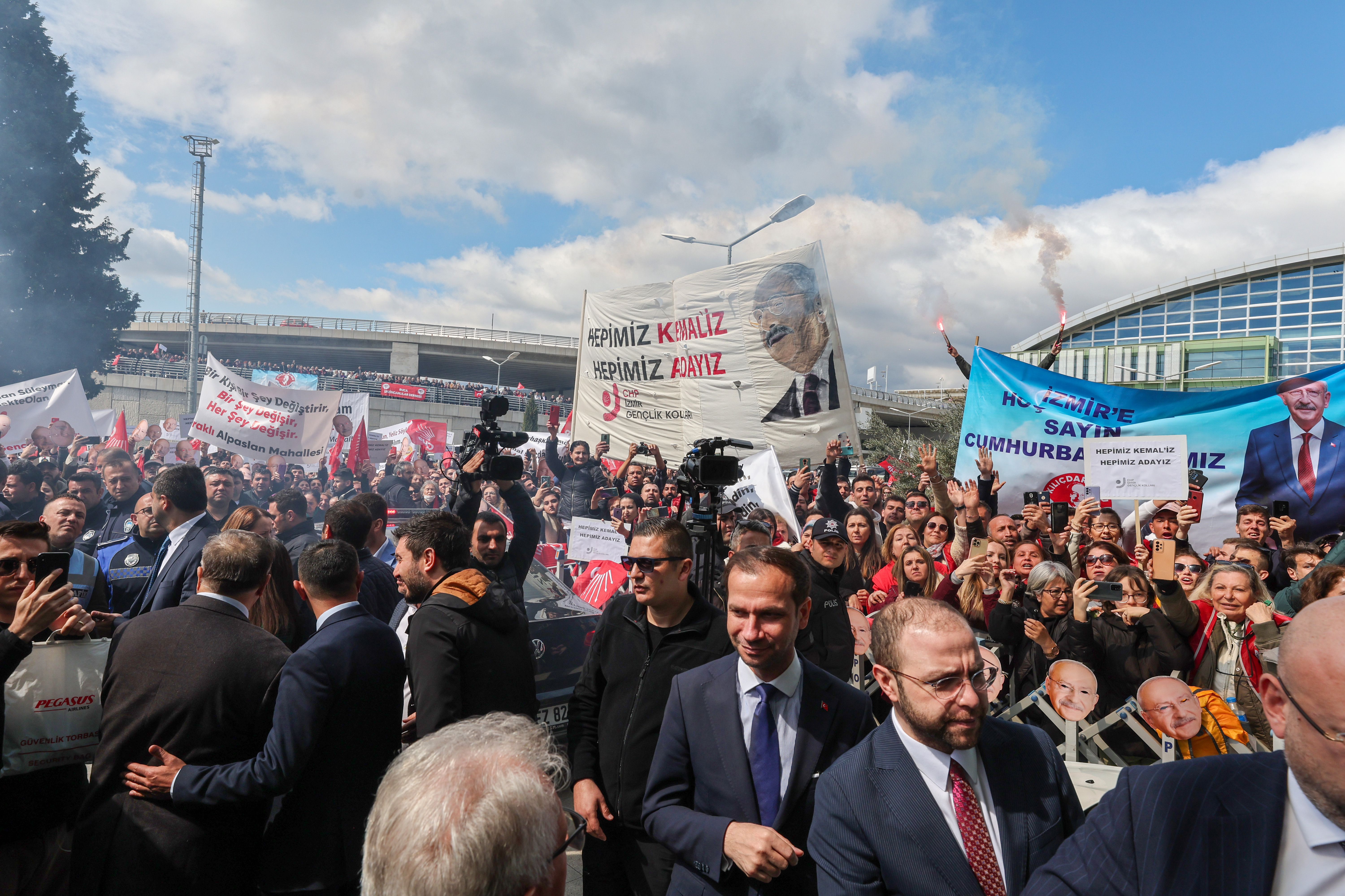 CHP Genel Başkanı Ve Cumhurbaşkanı adayı Kemal Kılıçdaroğlu İzmir’de