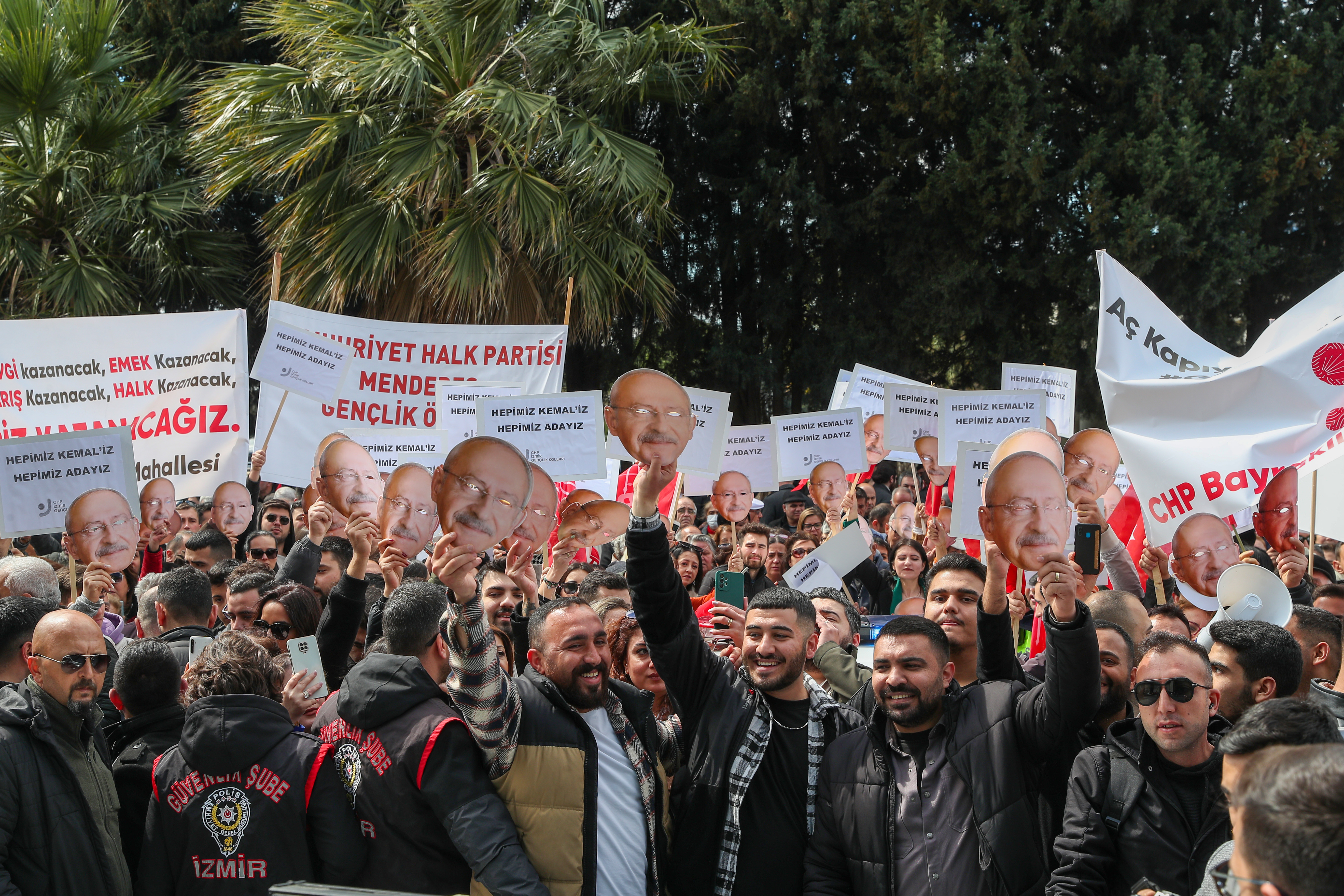 CHP Genel Başkanı Ve Cumhurbaşkanı adayı Kemal Kılıçdaroğlu İzmir’de