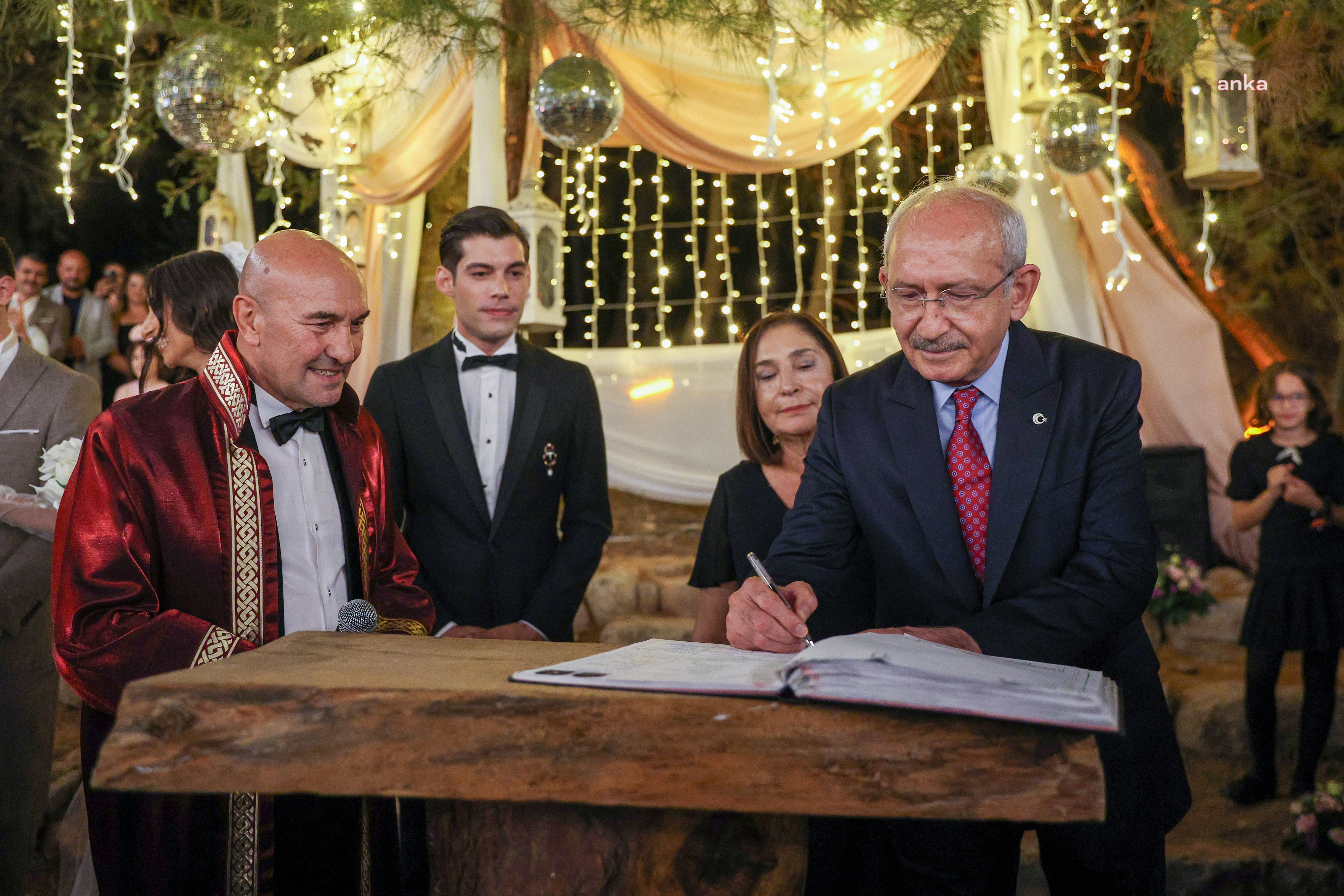 Soyer ve İzgi ailelerinin mutlu günü