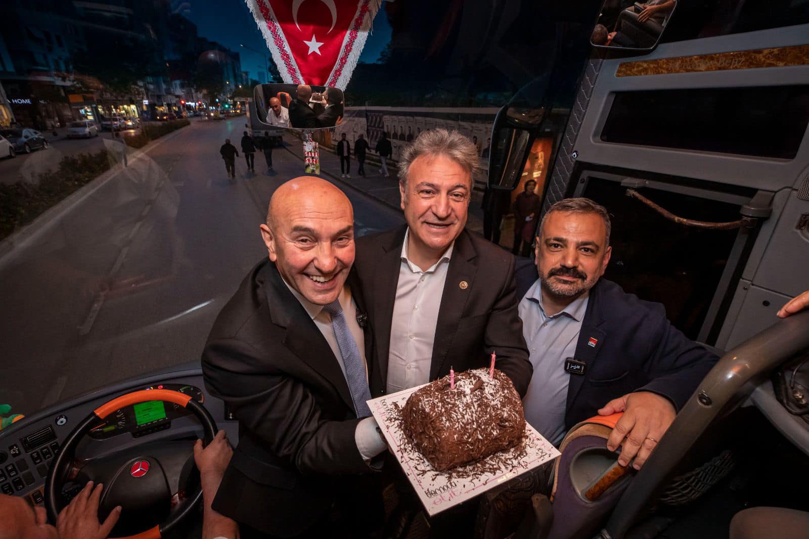 CHP 38. Kurultayı'nda İzmirli Başkanlar