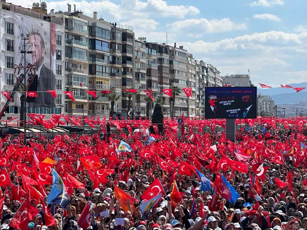 Cumhurbaşkanı Erdoğan İzmir'de...